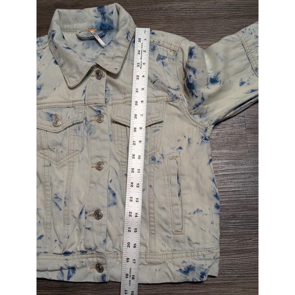 Free People XS Blue White Tie Dye Cropped Denim Trucker Jacket Acid Wash‎ Boho - Picture 3 of 5